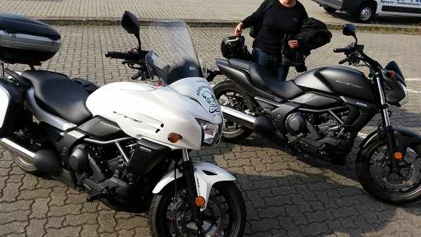 white and black0.jpg