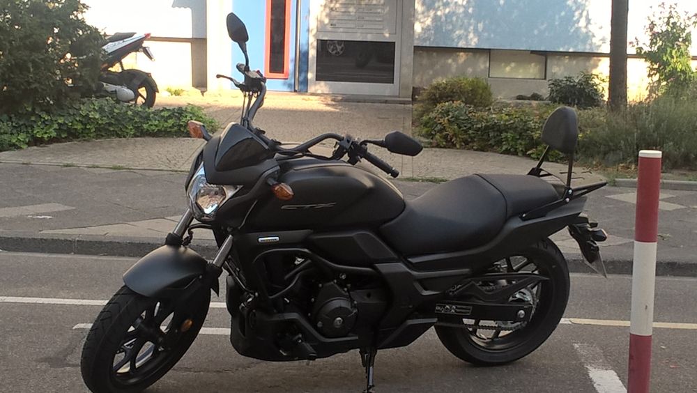 CTX-700_3.jpg